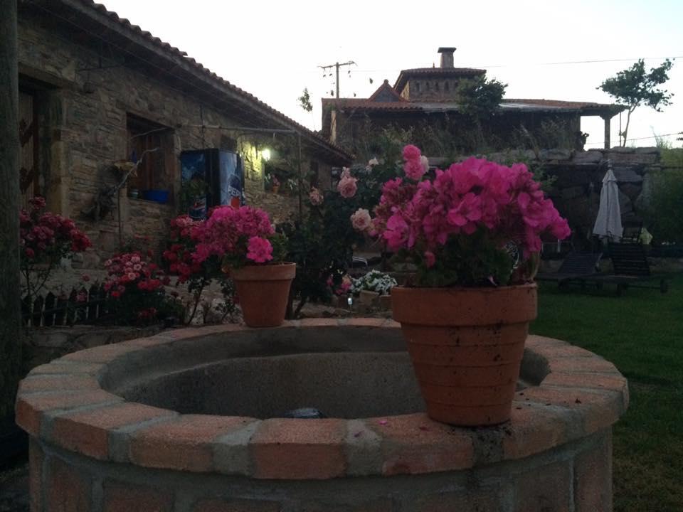 Albergue De Peregrinos- La Casa Del Camino Valverde de la Virgen Exterior photo